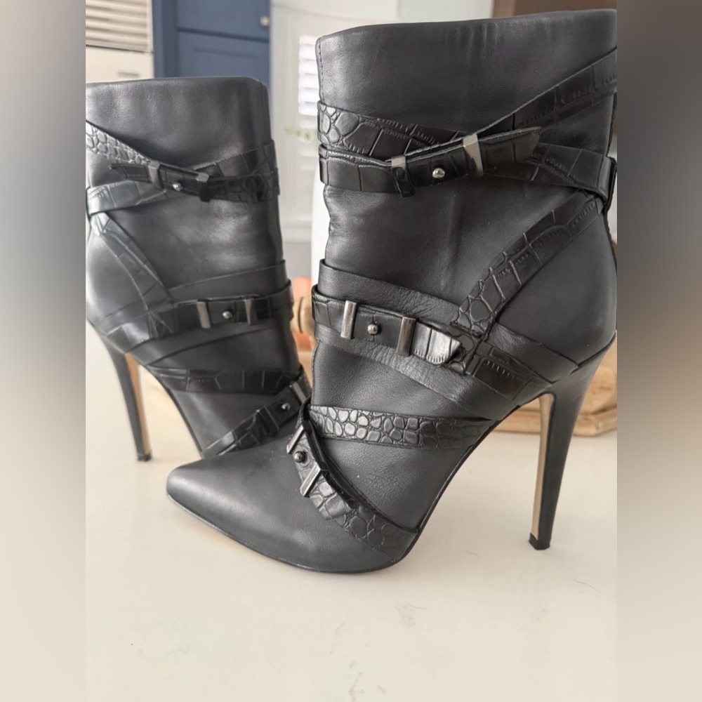 Guess Black Croc-Embossed Heeled Boots